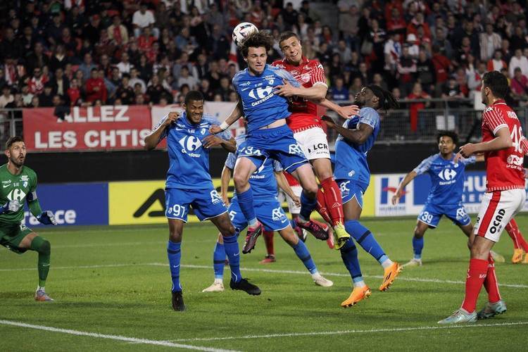 关于冲刺阶段法国杯焦点战，皇家社会队长鼓劲，压力陡增，阵容厚度经受考验的信息-九游官方网站